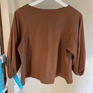 Like New Uniqlo Blouse